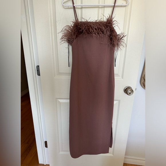 Elliatt Dress in lilac/ burgundy color - Picture 4 of 4